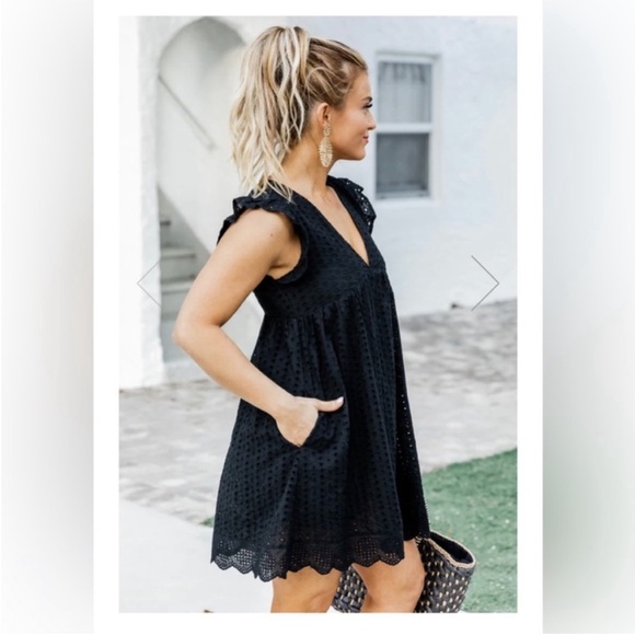 Pink Lily - YOU FOUND MY HEART BLACK V-NECK DRESS ROMPER - Picture 3 of 5